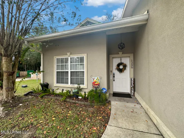 1290 Century Oaks Dr #B, Gulfport, MS 39507