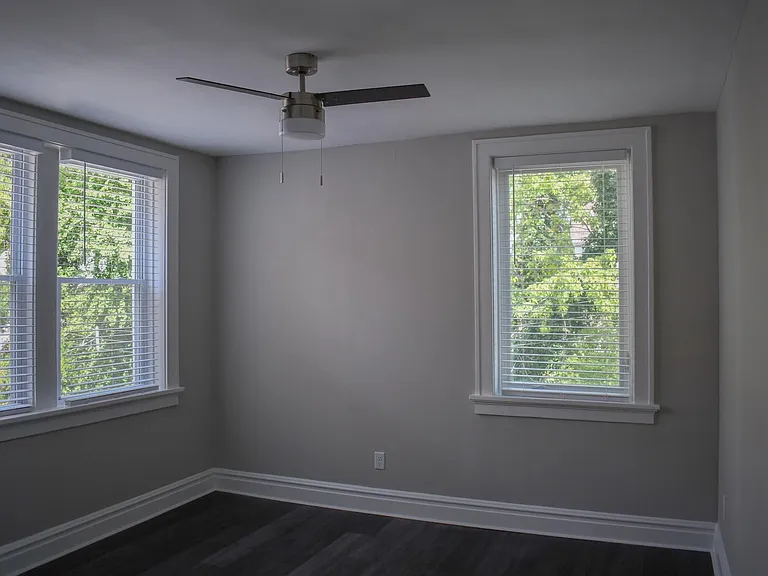 7505 Pershing Ave #2E — Photo 11