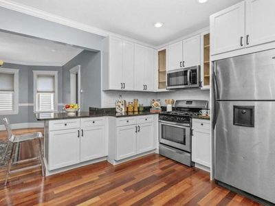 8 Taft St APT 1, Dorchester, MA, 02125