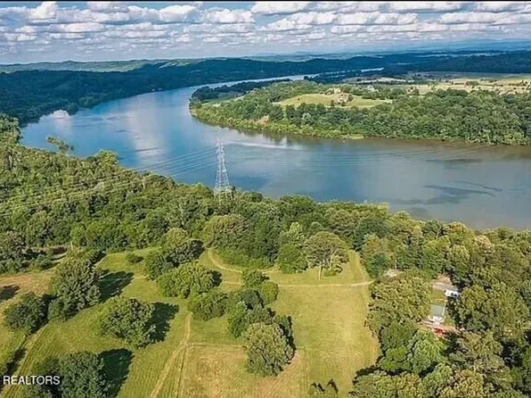 693 Little Dogwood Rd, Kingston, TN 37763