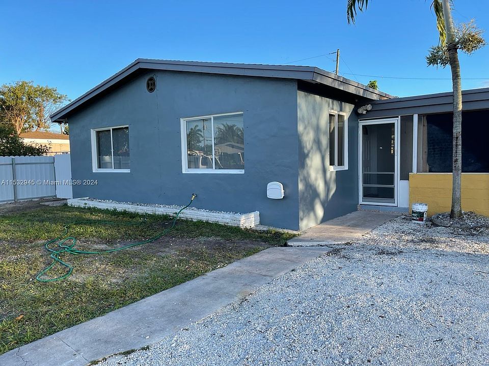 1st image of 10250 Dominican Dr