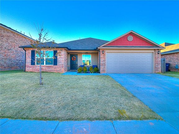 3rd image of 2705 Demotte Dr