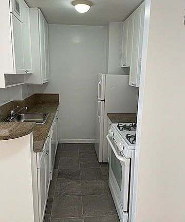 4th image of 10 W 135th St APT 5L