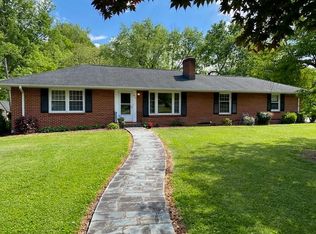 6910 Brookview Rd, Roanoke, VA 24019
