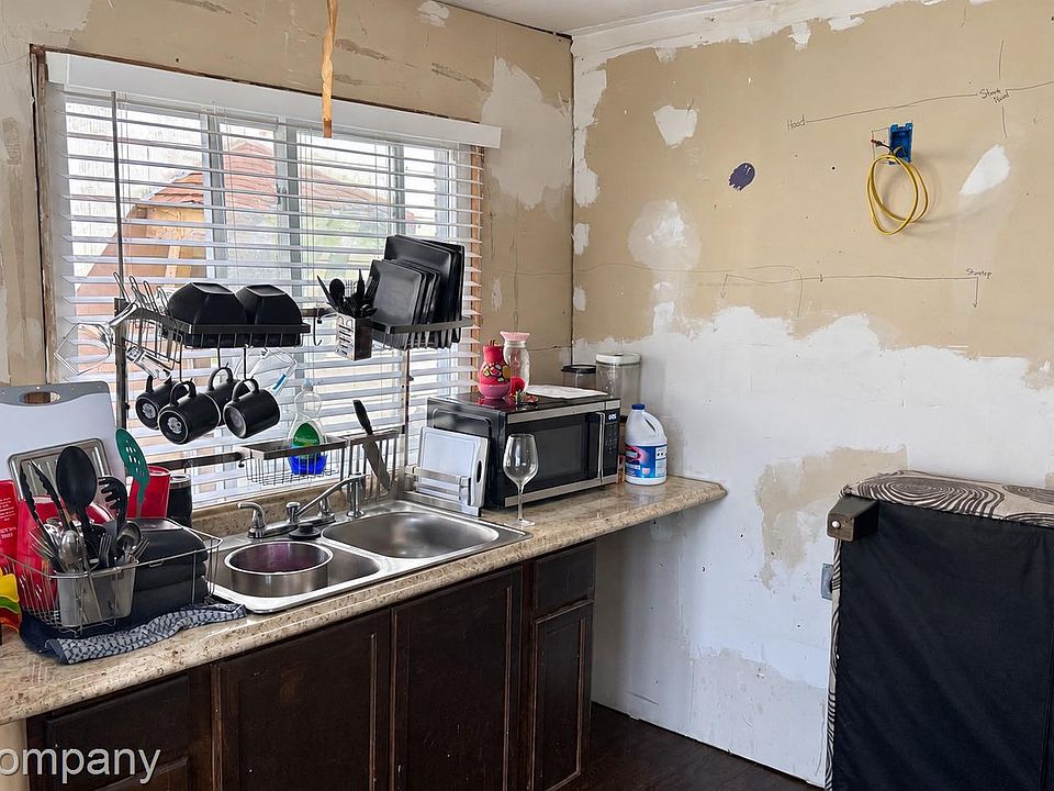 247 W Savannah St, photo 6