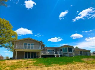 39 Fairview Ave, Trumbull, CT 06611