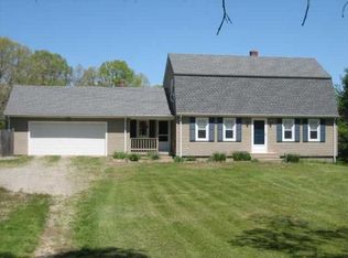 28 Greenhouse Rd, Greene, RI 02827