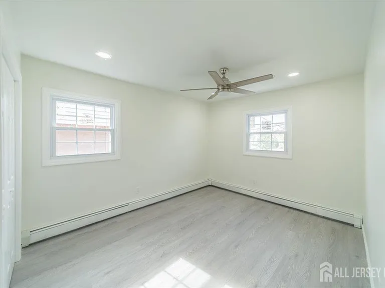 54 Bergen St #1 — Photo 7
