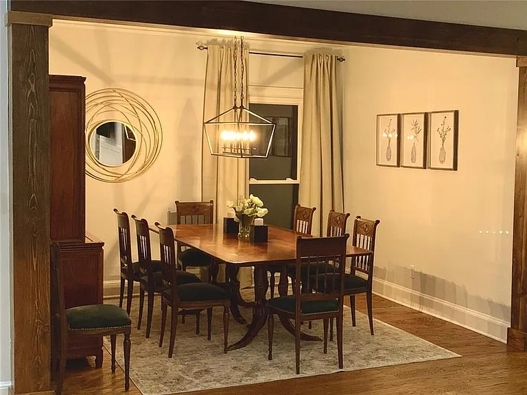 Saint Ives Ct — Photo 21