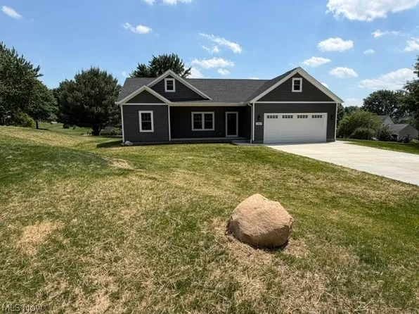 13969 N Highview Dr, Dalton, OH 44618