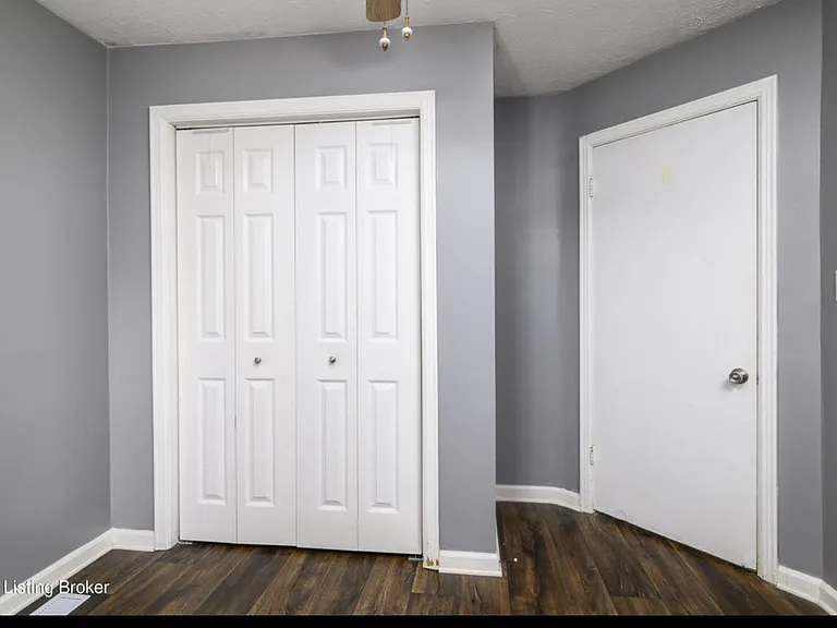 10811 Alberta Dr — Photo 10