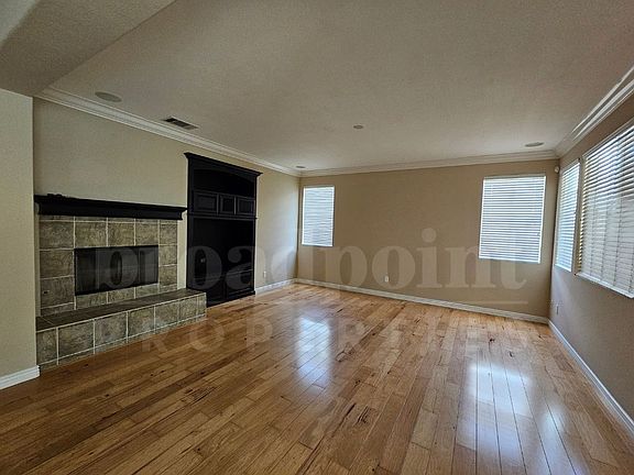 3rd image of 447 Camino Hermoso