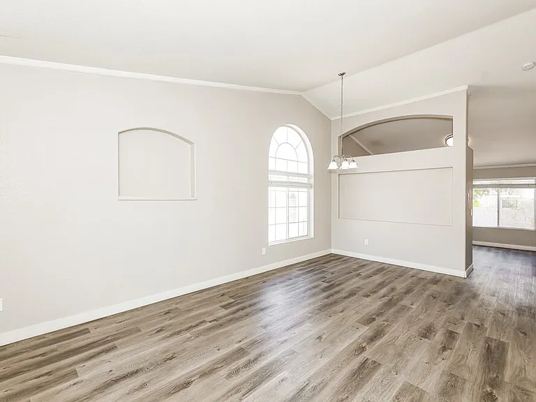 9586 Lavarun Ct — Photo 7