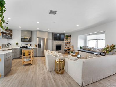 259 Flower St, Costa Mesa, CA, 92627