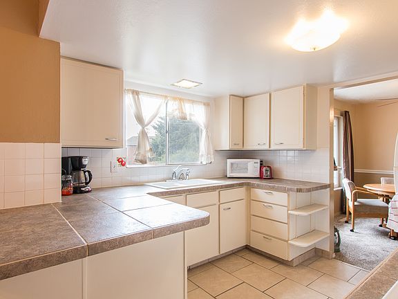 5th image of 3486 S Citrus Cir