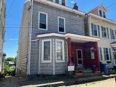 1958 W Beckert Ave, Pittsburgh, PA, 15212