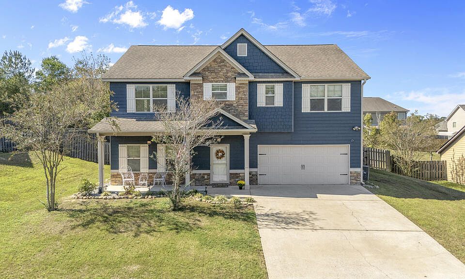 1st image of 2513 Ridgewood Dr