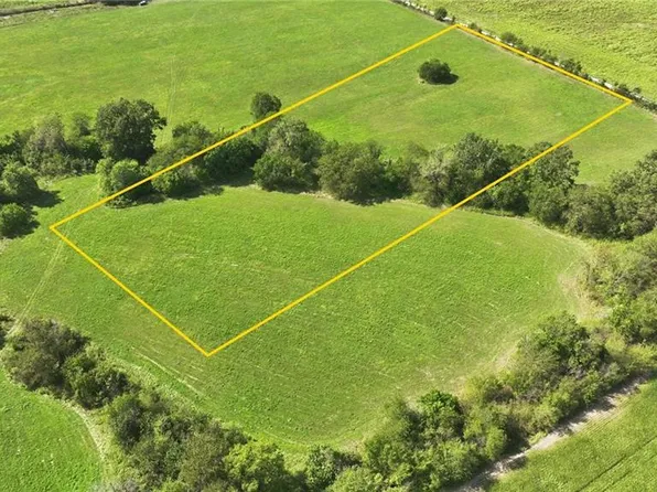 25103 E 275th St, Harrisonville, MO 64701