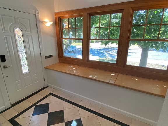 5th image of 821 41st St