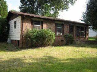 1114 Outer Dr, Lenoir City, TN 37771