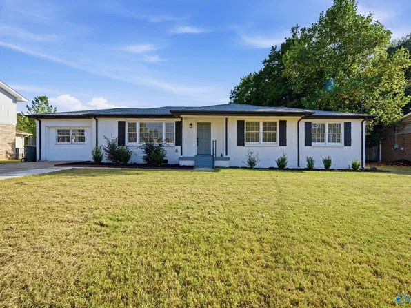 307 Meadowbrook Dr SE, Huntsville, AL 35803
