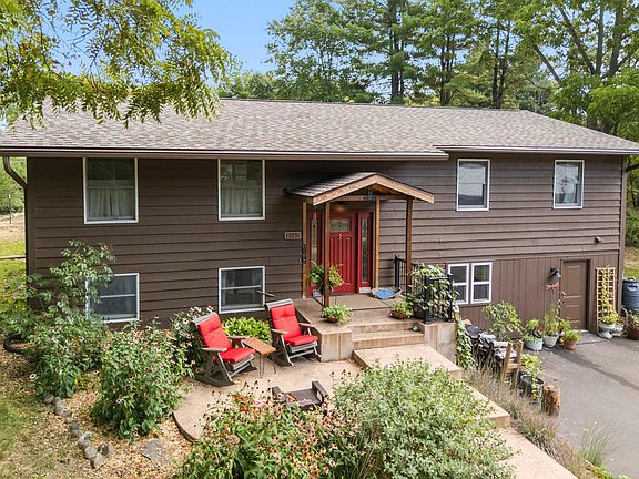 5th image of 1373 Pine View Trl