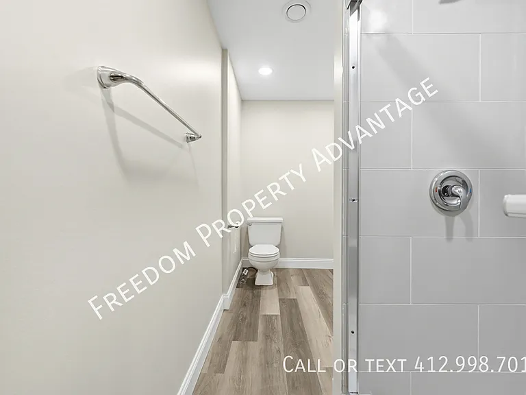 5154 Butler St #2 — Photo 9