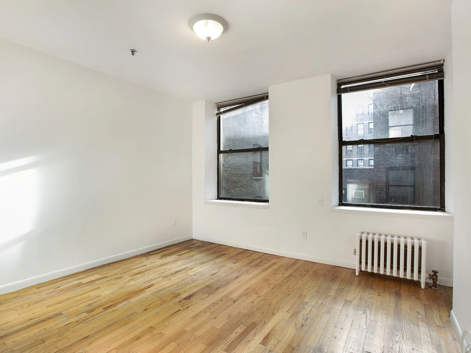 114 East 28th Street — Photo 4