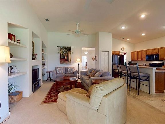 5th image of 898 W Skyview Crossing Dr