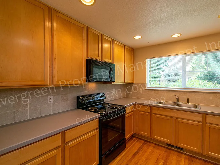 2820 Golden Wheat Ln — Photo 14