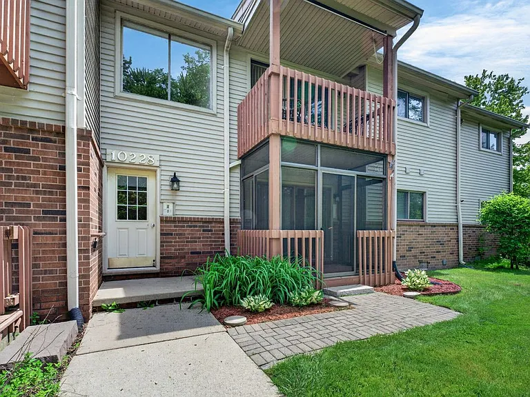 10228 Nancys Blvd — Photo 31