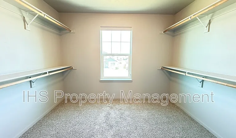 5814 Sidon Ln — Photo 10