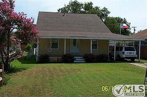 1st image of 211 Opal St