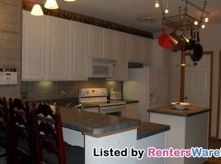 1768 Prescott Ct, Chaska, MN 55318