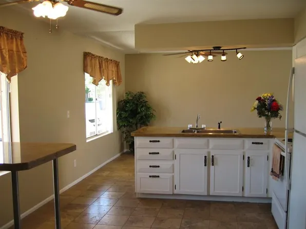 684 E Laredo St, Chandler, AZ 85225