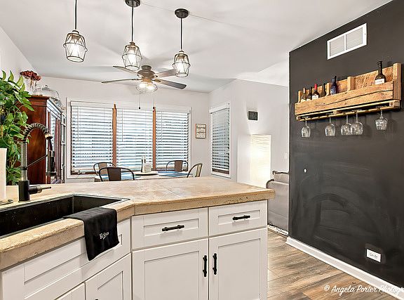 3rd image of 526 Silver Aspen Cir