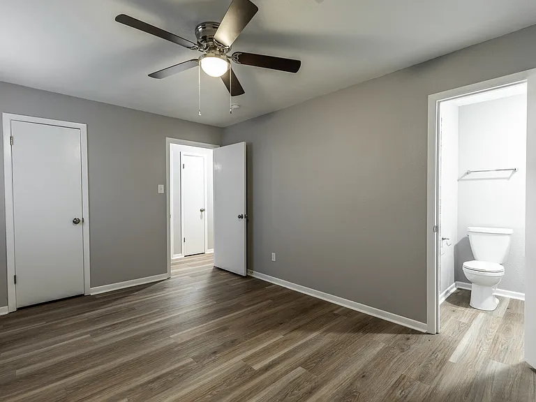 2724 Denise Dr — Photo 9