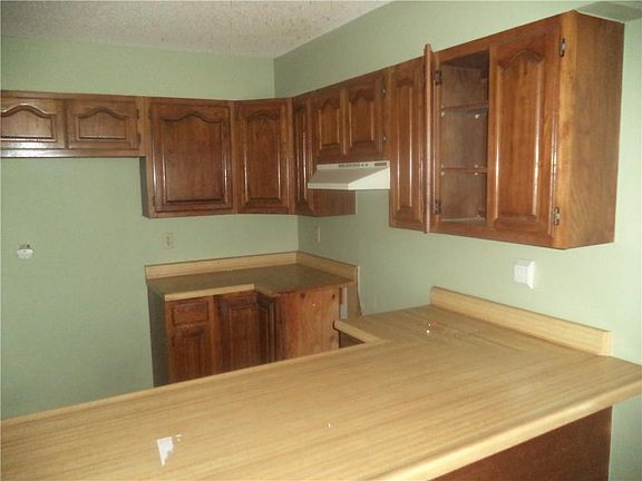 4th image of 139 Taylor Rd
