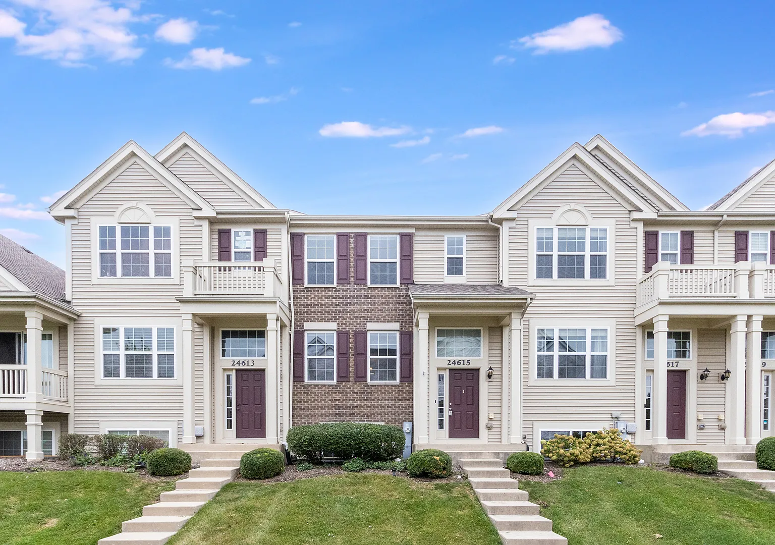 2 bed, 2.5 bath, 1483 sqft, $2,500 — Photo 1