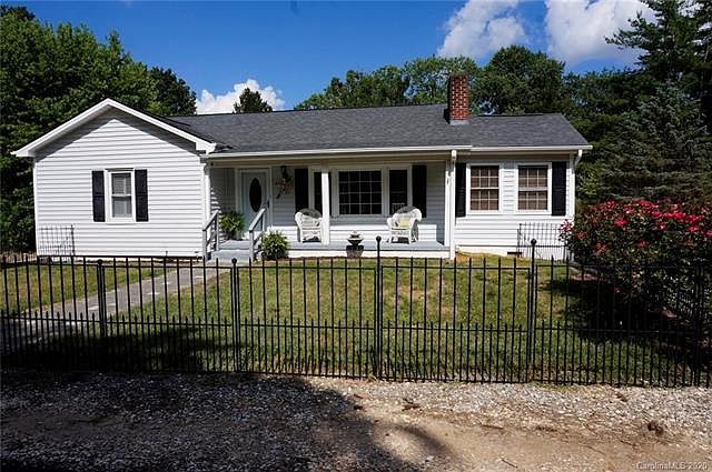 1st image of 218 Ewbank Dr