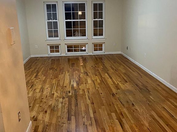 3rd image of 473 S 18th St Floor 2