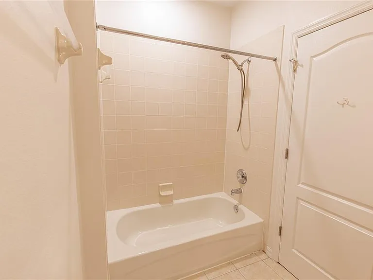 1085 Jonah Dr — Photo 23