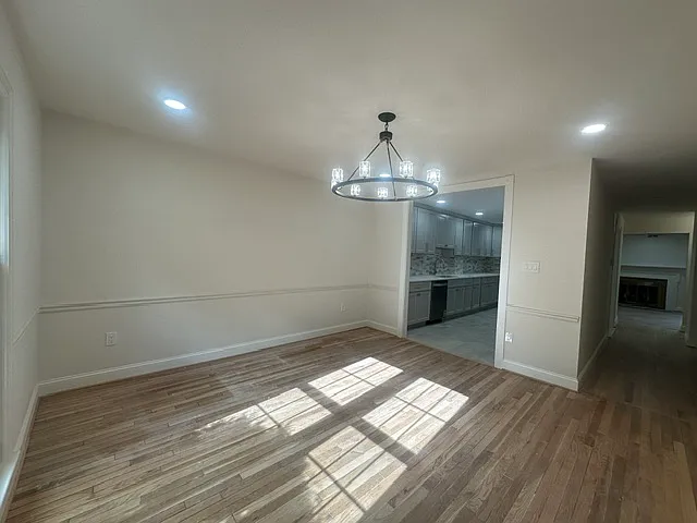 1954 Hopewood Dr — Photo 12