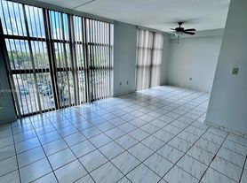 11750 SW 18th St