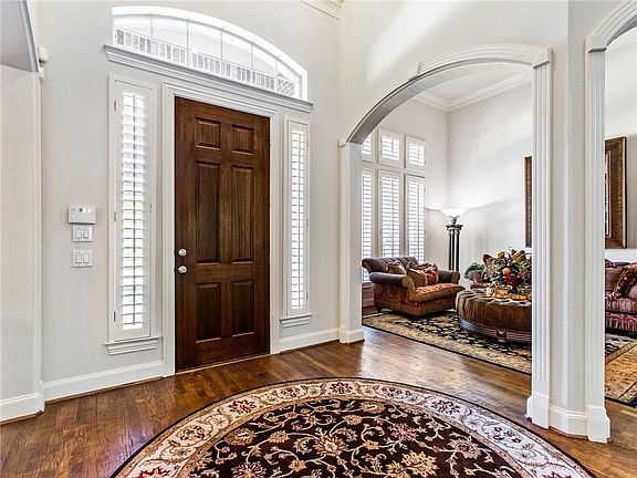 3rd image of 4933 Corinthian Bay Dr