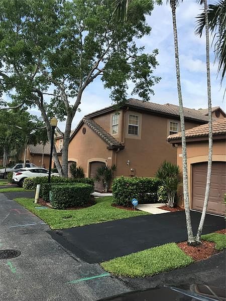 1st image of 1413 Veracruz Ln