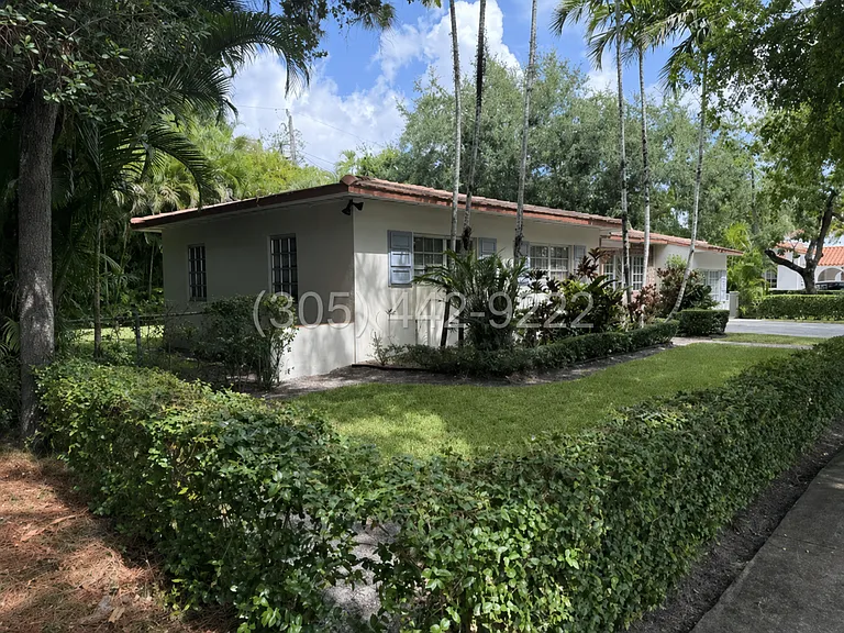828 Lorca St — Photo 2