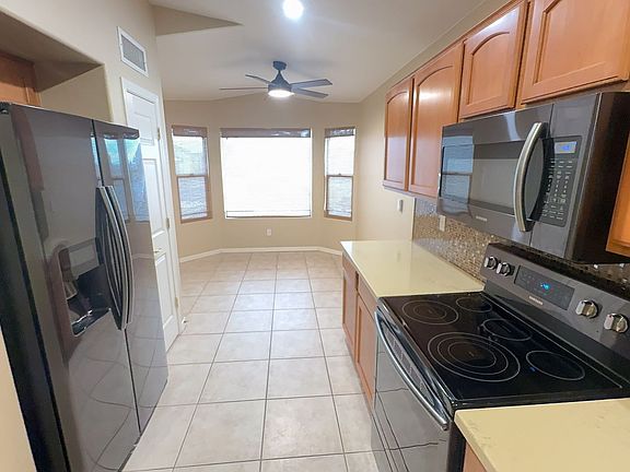 4th image of 3732 E Gleneagle Pl