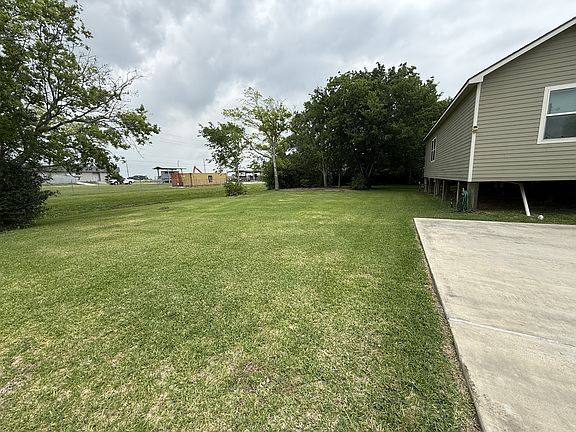 3rd image of 4336 6th Ave