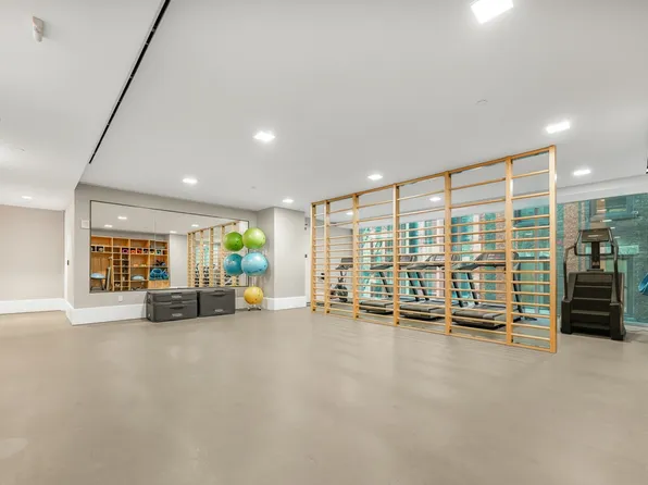 45 East 22nd Street 26A image 27 of 28